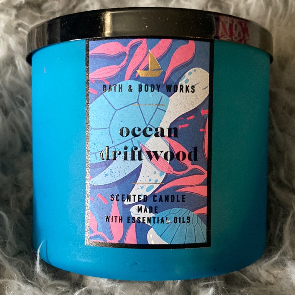Bath & Body Works Ocean Driftwood 3 wick candle